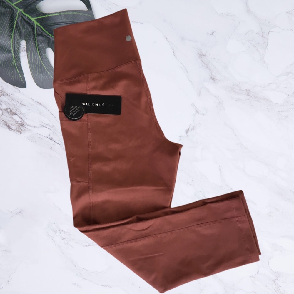 High Waist Side Pocket Capri For Yoga Workout